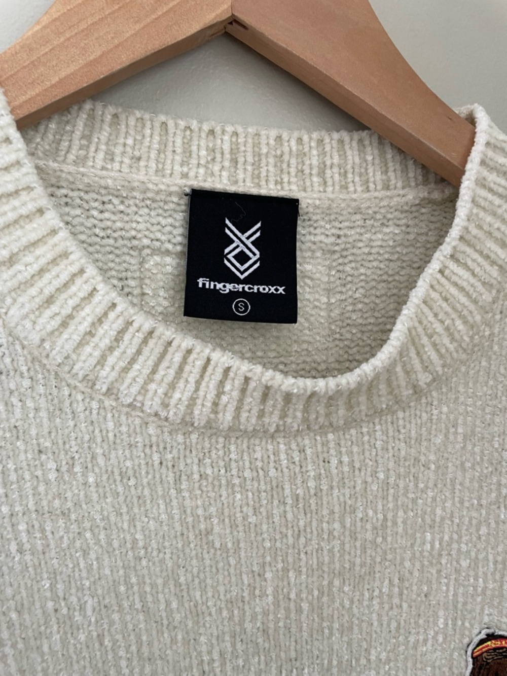 Fingercroxx "Bigfoot" Chenille Knit Crewneck Sweater Cream Size XS/S Streetwear - Picture 5 of 11